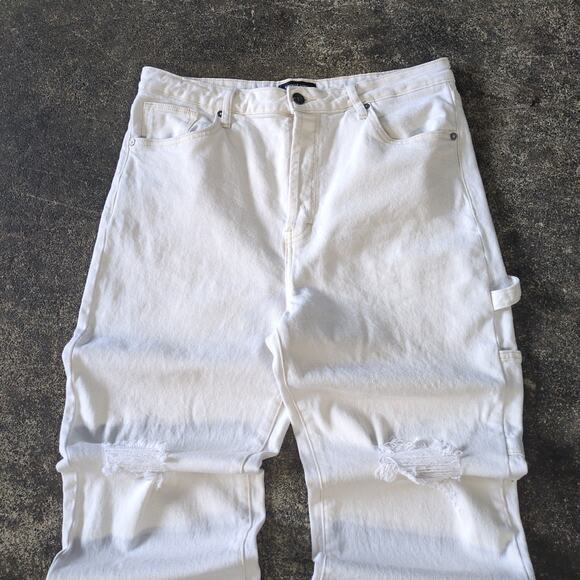 Earnest Sewn Jeans Womens 32 White Cream Skyler Distressed Stretch Preppy - Picture 2 of 8